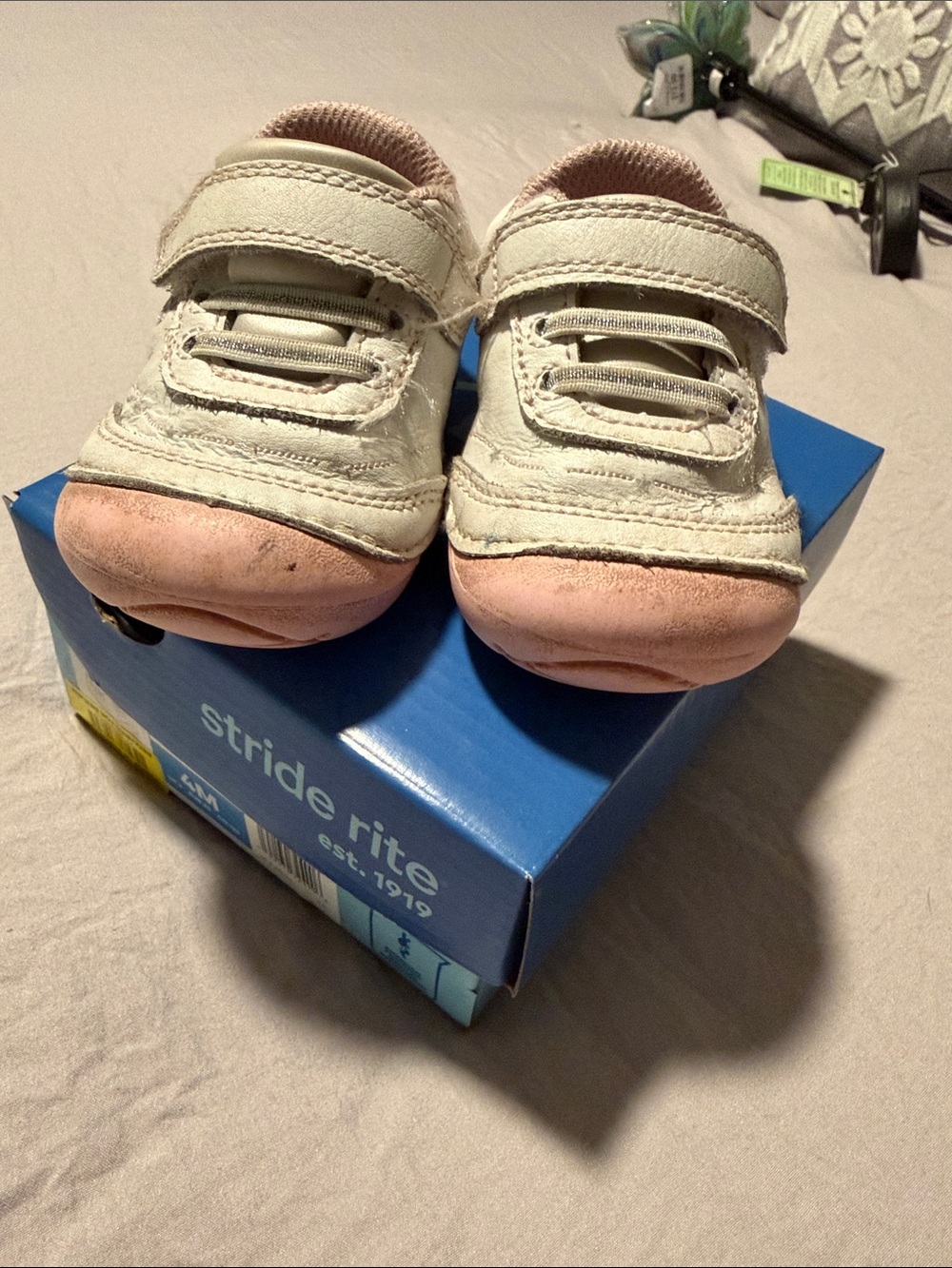 Stride Rite Baby Walker Shoes in White and Pink Toe